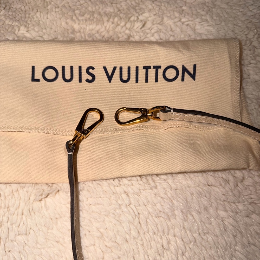 Louis Vuitton Cream Leather Crossbody Strap with Gold Hardware